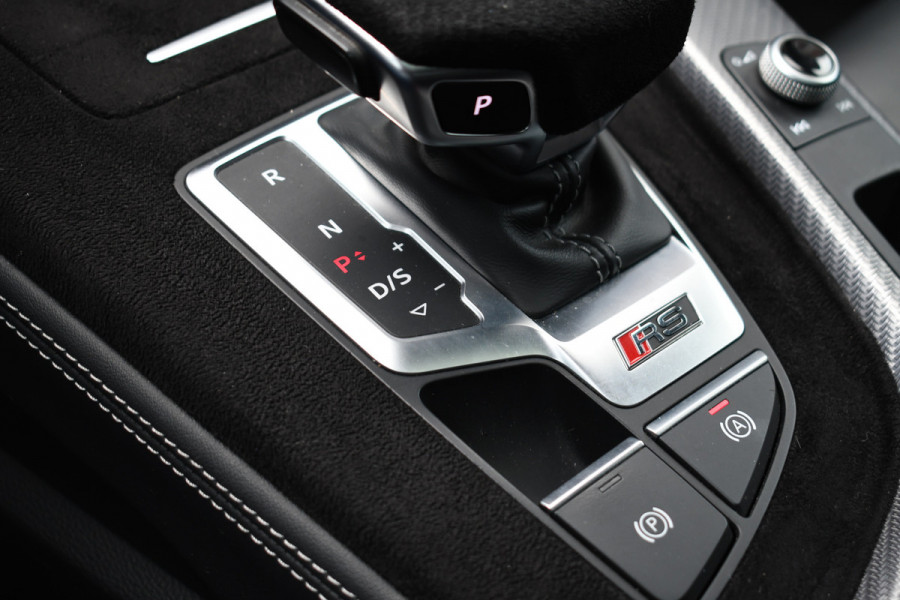 Audi RS4 Avant 2.9 TFSI quattro Pano Optic-black Massage Sfeer Camera