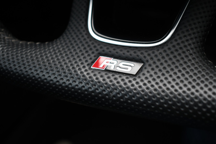 Audi RS4 Avant 2.9 TFSI quattro Pano Optic-black Massage Sfeer Camera