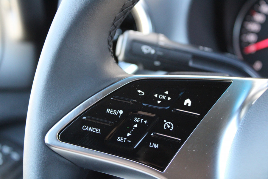 Mercedes-Benz Sprinter 317CDI L2H2 Select - LED - Mbux 10 - 3.5t Trekhaak - Geveerde Stoel - Betimmering - Camera - Carplay - Blind spot - Cruise - Rij