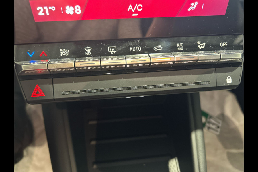 Renault Symbioz 1.6 E-Tech full hybrid 145 techno | Panoramadak | LED lampen | Adaptive cruise control