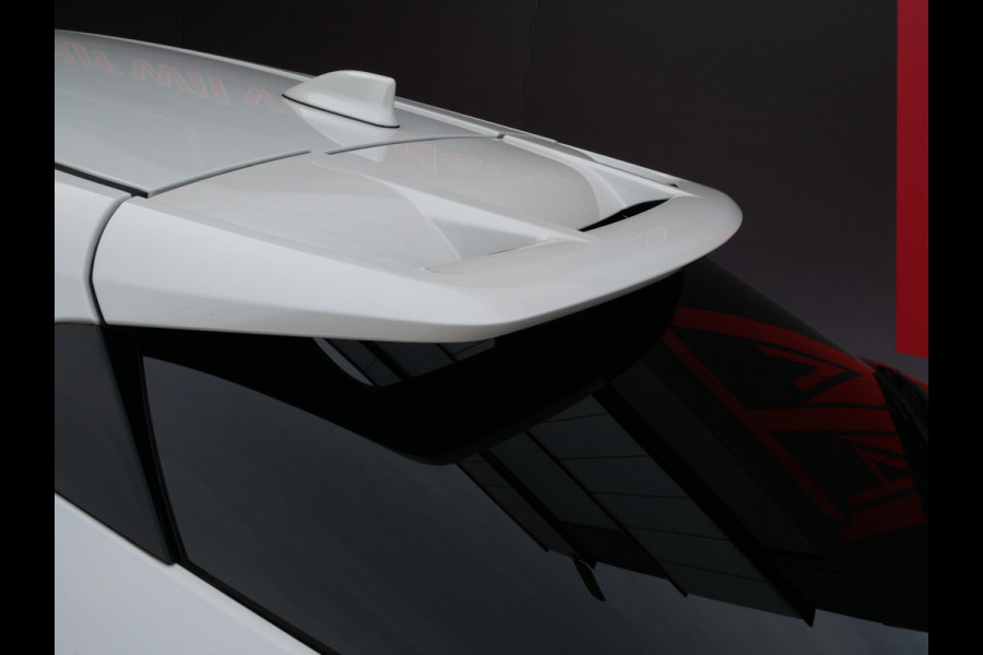 Toyota C-HR 1.2 EXECUTIVE AUTOMAAT | NAVIGATIE | CAMERA | A.C.C. | NL-AUTO!!