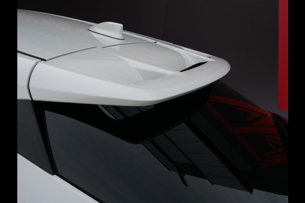 Toyota C-HR 1.2 EXECUTIVE AUTOMAAT | NAVIGATIE | CAMERA | A.C.C. | NL-AUTO!!
