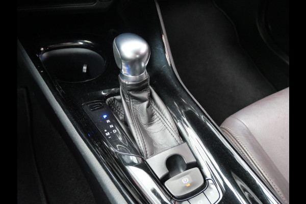 Toyota C-HR 1.2 EXECUTIVE AUTOMAAT | NAVIGATIE | CAMERA | A.C.C. | NL-AUTO!!