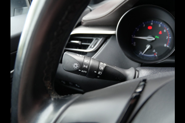 Toyota C-HR 1.2 EXECUTIVE AUTOMAAT | NAVIGATIE | CAMERA | A.C.C. | NL-AUTO!!