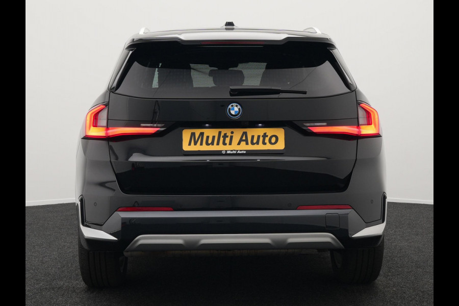 BMW X1 xDrive30e 326pk Plug In Hybrid PHEV | Trekhaak Af Fabriek | Panoramadak | Harman Kardon | Leder stoelen Verwarmd | Apple Carplay |