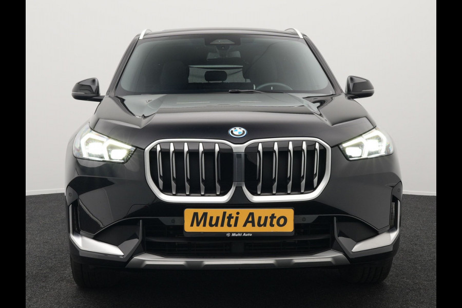 BMW X1 xDrive30e 326pk Plug In Hybrid PHEV | Trekhaak Af Fabriek | Panoramadak | Harman Kardon | Leder stoelen Verwarmd | Apple Carplay |