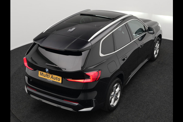 BMW X1 xDrive30e 326pk Plug In Hybrid PHEV | Trekhaak Af Fabriek | Panoramadak | Harman Kardon | Leder stoelen Verwarmd | Apple Carplay |