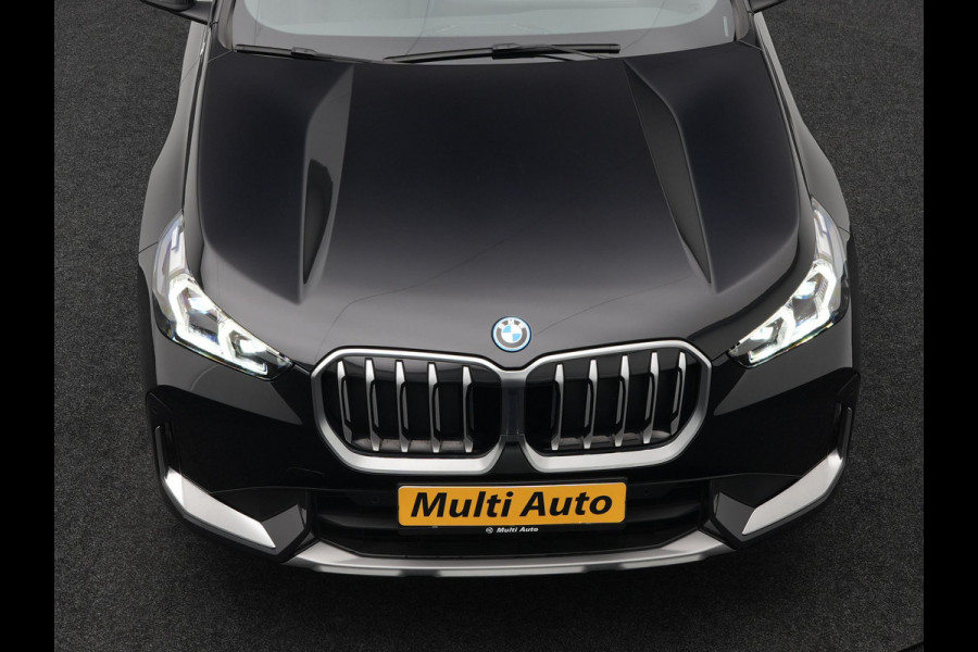 BMW X1 xDrive30e 326pk Plug In Hybrid PHEV | Trekhaak Af Fabriek | Panoramadak | Harman Kardon | Leder stoelen Verwarmd | Apple Carplay |