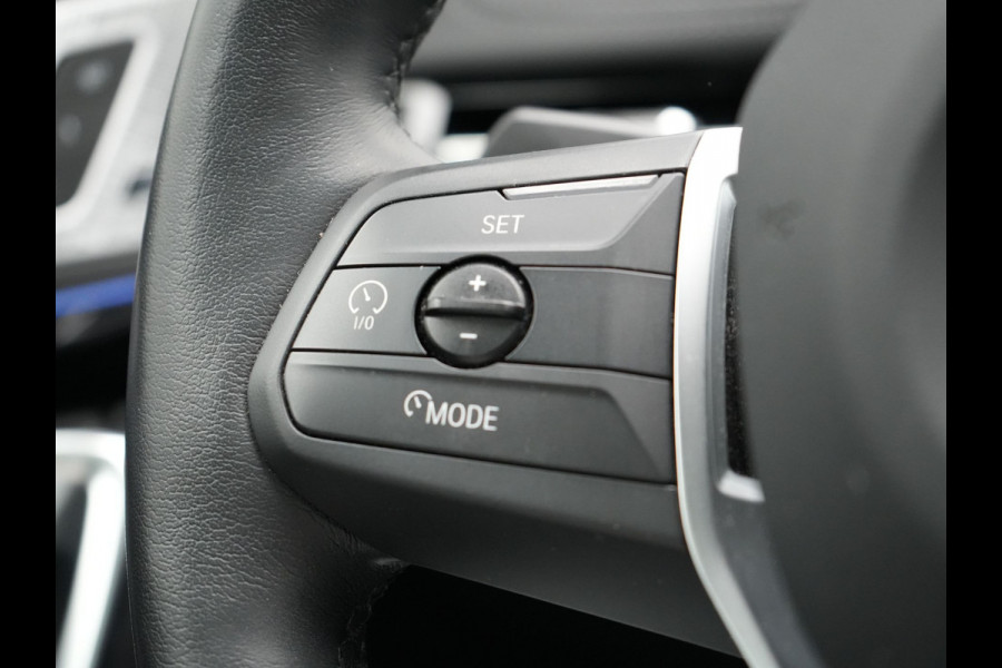 BMW X1 xDrive30e 326pk Plug In Hybrid PHEV | Trekhaak Af Fabriek | Panoramadak | Harman Kardon | Leder stoelen Verwarmd | Apple Carplay |