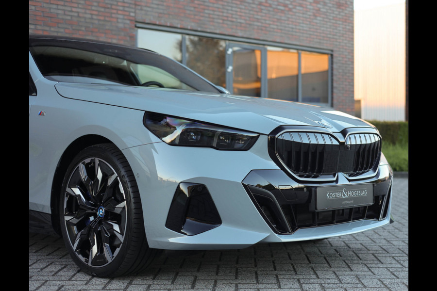 BMW 5 Serie Touring 550e xDrive *Direct leverbaar!*Full option*