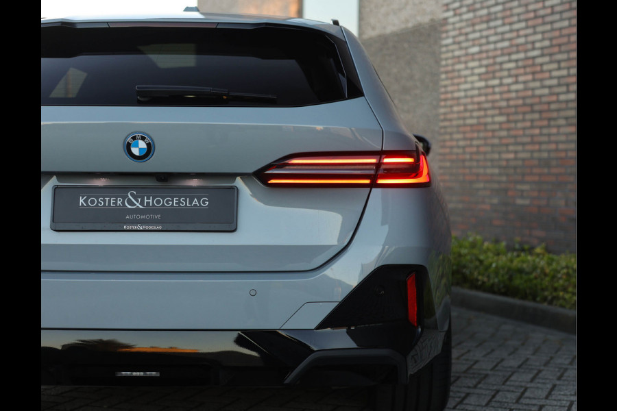 BMW 5 Serie Touring 550e xDrive *Direct leverbaar!*Full option*