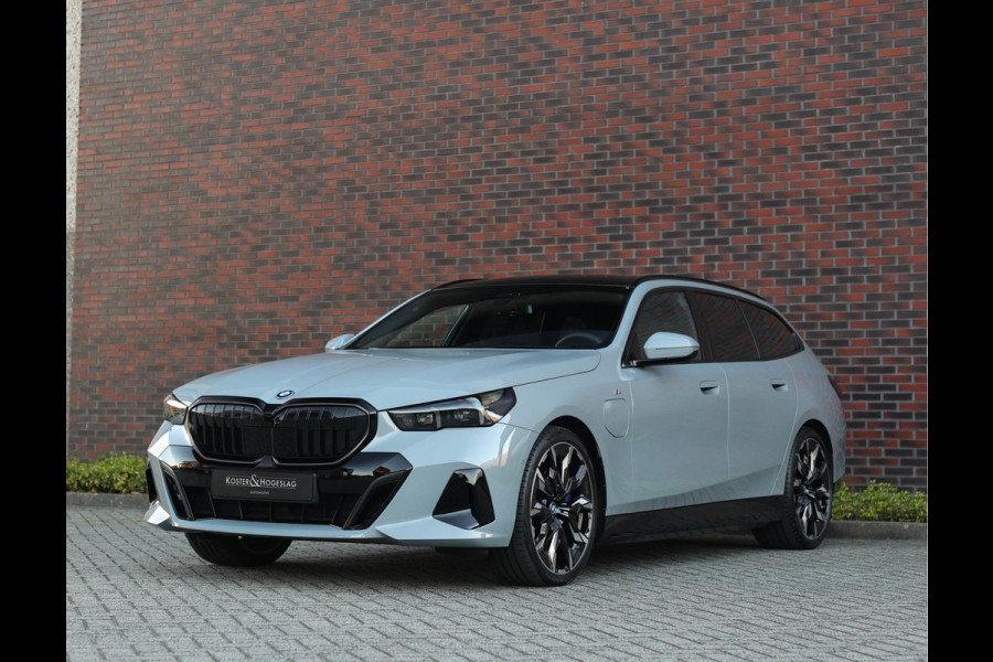 BMW 5 Serie Touring 550e xDrive *Direct leverbaar!*Full option*