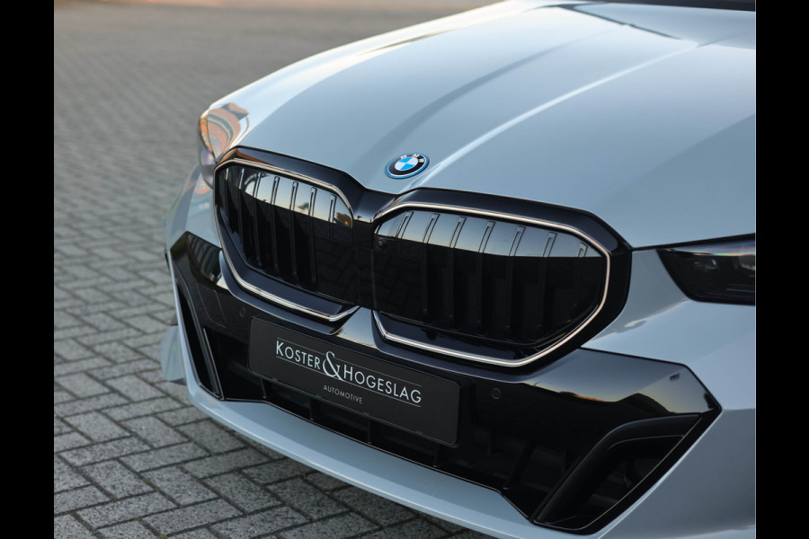 BMW 5 Serie Touring 550e xDrive *Direct leverbaar!*Full option*
