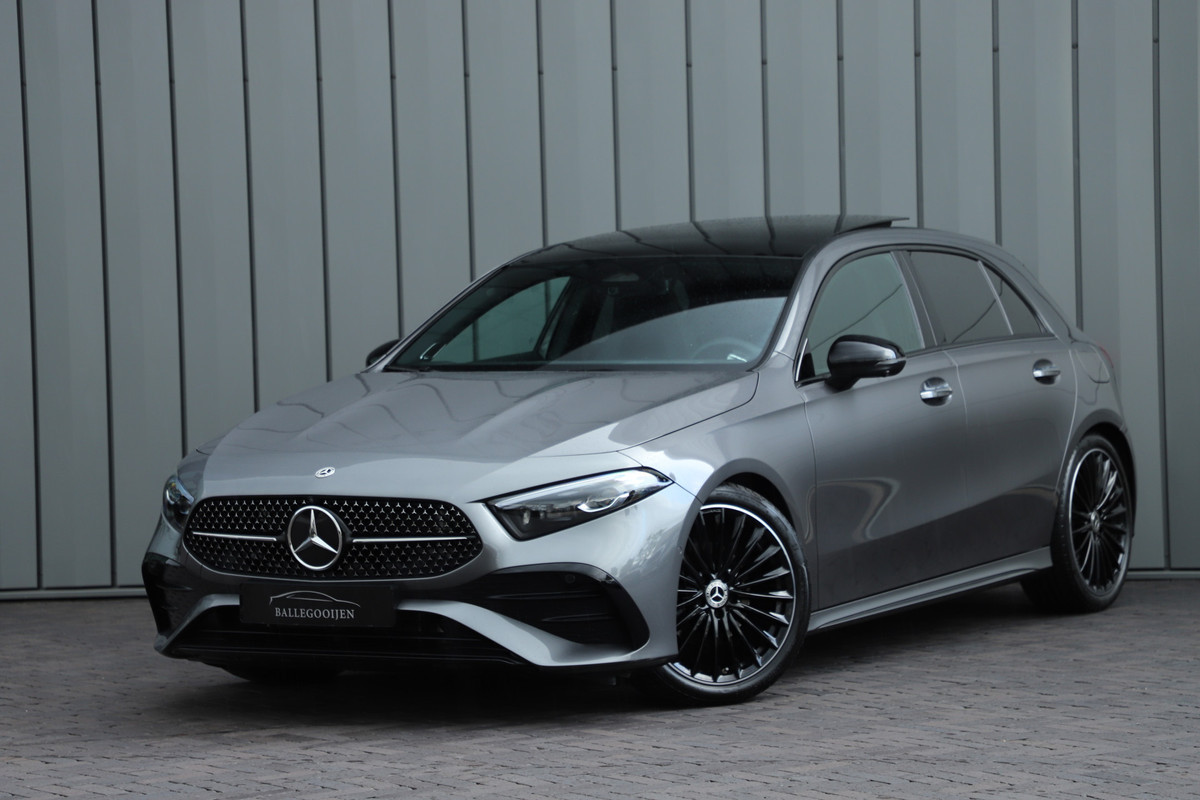 Mercedes-Benz A-Klasse 180 AMG Aut7 | Head-up | Keyles-go | Burmester | Pano | Sfeerverlichting | Multi-beam | 2023. Mercedes-Benz A-Klasse 180 AMG Aut7 | Head-up | Keyles-go | Burmester | Pano | Sfeerverlichting | Multi-beam | 2023.