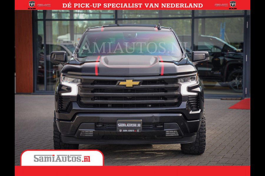 Chevrolet Silverado | Bruut | Black Ops | All-in Black | Special Wheels | Garantie tot 20-11-2026 of 200000 km | Comfortabele Dubbele Cabine met Royale 5 Zitplaatsen | De Meest Luxe en Volle Pick-Up in zijn Klasse |