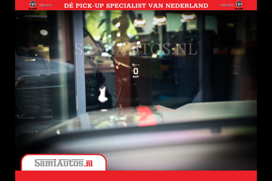 Chevrolet Silverado | Bruut | Black Ops | All-in Black | Special Wheels | Garantie tot 20-11-2026 of 200000 km | Comfortabele Dubbele Cabine met Royale 5 Zitplaatsen | De Meest Luxe en Volle Pick-Up in zijn Klasse |