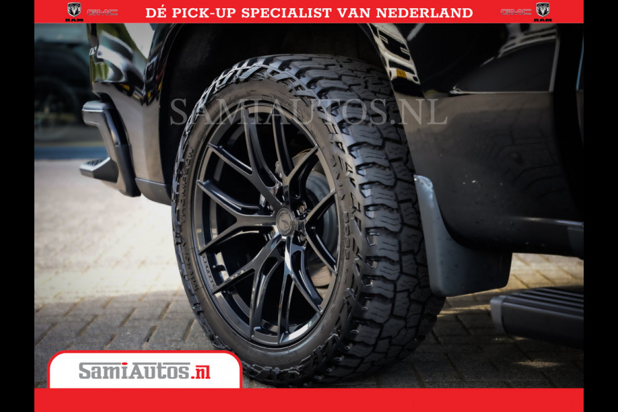 Chevrolet Silverado | Bruut | Black Ops | All-in Black | Special Wheels | Garantie tot 20-11-2026 of 200000 km | Comfortabele Dubbele Cabine met Royale 5 Zitplaatsen | De Meest Luxe en Volle Pick-Up in zijn Klasse |