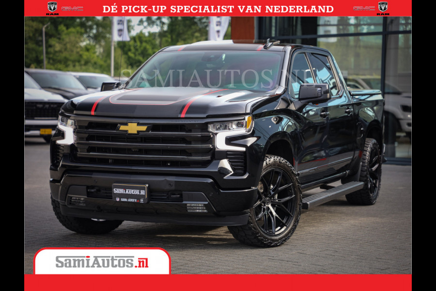 Chevrolet Silverado | Bruut | Black Ops | All-in Black | Special Wheels | Garantie tot 20-11-2026 of 200000 km | Comfortabele Dubbele Cabine met Royale 5 Zitplaatsen | De Meest Luxe en Volle Pick-Up in zijn Klasse |