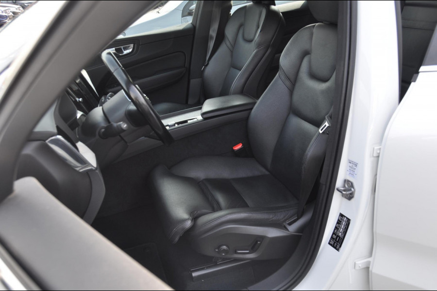 Volvo XC60 T8 390PK Automaat AWD Inscription /Navigatie / Semi-elektrisch inklapbare trekhaak / Panoramisch schuif/kantel dak / Cruise Control / Elektrische verstelbare stoelen / bestuurderstoel met geheugen functie / Apple Carplay / Android Auto /