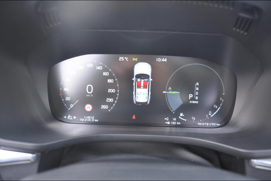Volvo XC60 T8 390PK Automaat AWD Inscription /Navigatie / Semi-elektrisch inklapbare trekhaak / Panoramisch schuif/kantel dak / Cruise Control / Elektrische verstelbare stoelen / bestuurderstoel met geheugen functie / Apple Carplay / Android Auto /