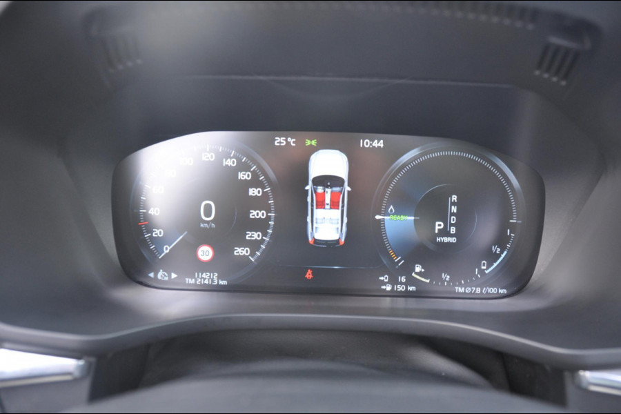 Volvo XC60 T8 390PK Automaat AWD Inscription /Navigatie / Semi-elektrisch inklapbare trekhaak / Panoramisch schuif/kantel dak / Cruise Control / Elektrische verstelbare stoelen / bestuurderstoel met geheugen functie / Apple Carplay / Android Auto /