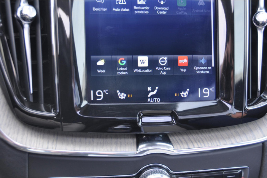 Volvo XC60 T8 390PK Automaat AWD Inscription /Navigatie / Semi-elektrisch inklapbare trekhaak / Panoramisch schuif/kantel dak / Cruise Control / Elektrische verstelbare stoelen / bestuurderstoel met geheugen functie / Apple Carplay / Android Auto /