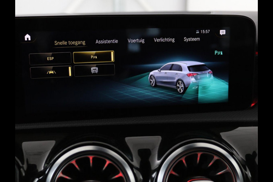 Mercedes-Benz A-Klasse 250e | Sfeerverlichting | Achteruitrijcamera | Cruise Control | Navigatie | Stoelverwarming | LMV | LED | DAB