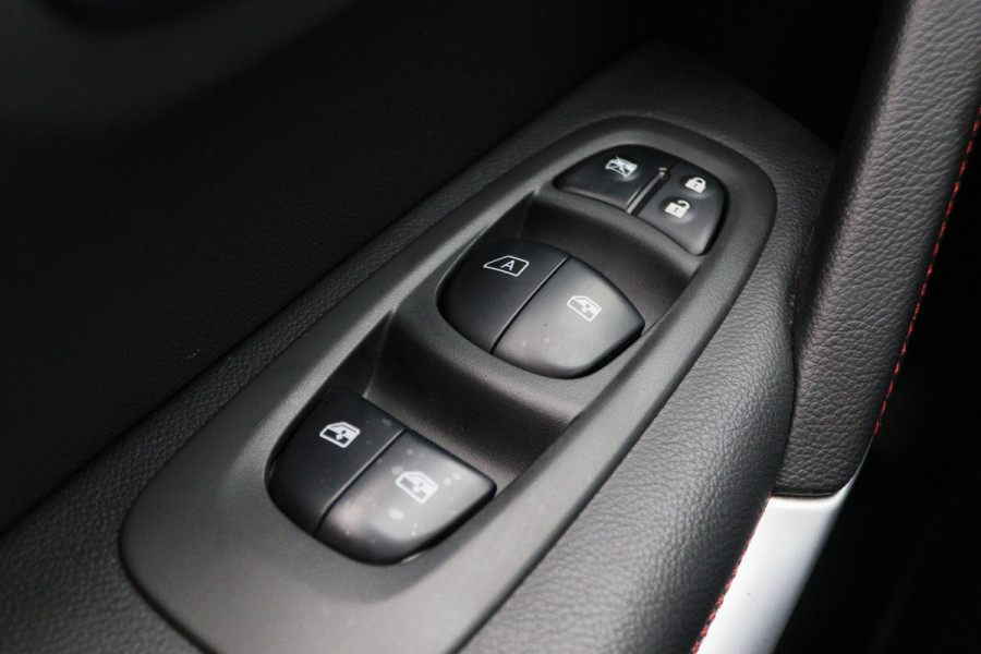 Renault Kadjar 1.6 TCe Bose Leer, Apple Carplay, LED, Keyless, Camera, Dodehoeksensor, 19"