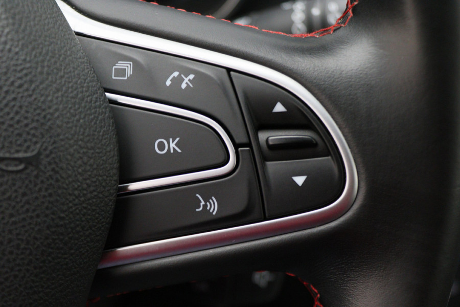 Renault Kadjar 1.6 TCe Bose Leer, Apple Carplay, LED, Keyless, Camera, Dodehoeksensor, 19"