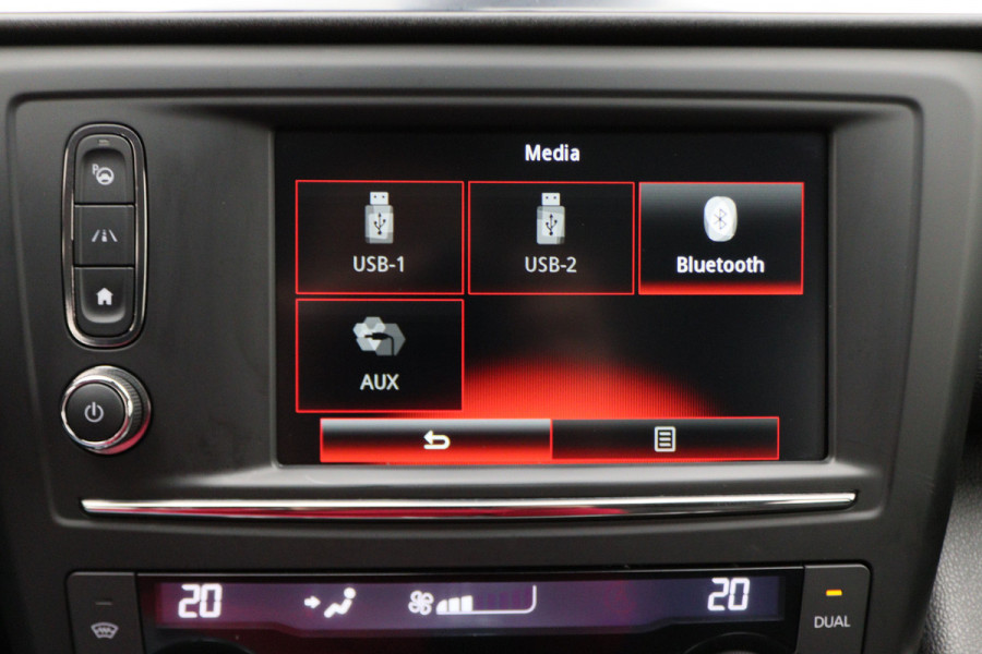 Renault Kadjar 1.6 TCe Bose Leer, Apple Carplay, LED, Keyless, Camera, Dodehoeksensor, 19"