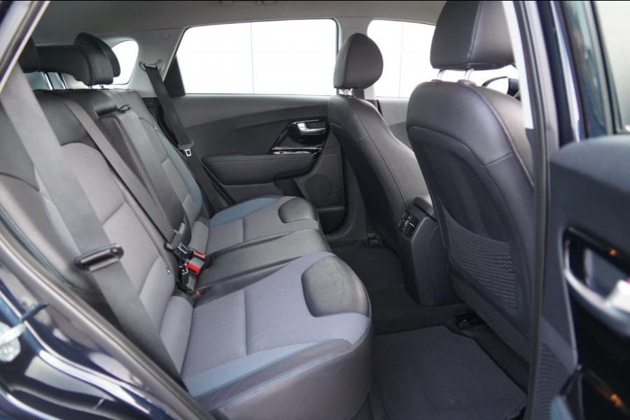Kia e-Niro DynamicLine 64 kWh / Incl. BTW / Navigatie / Adaptieve Cruise Control / Climate Control