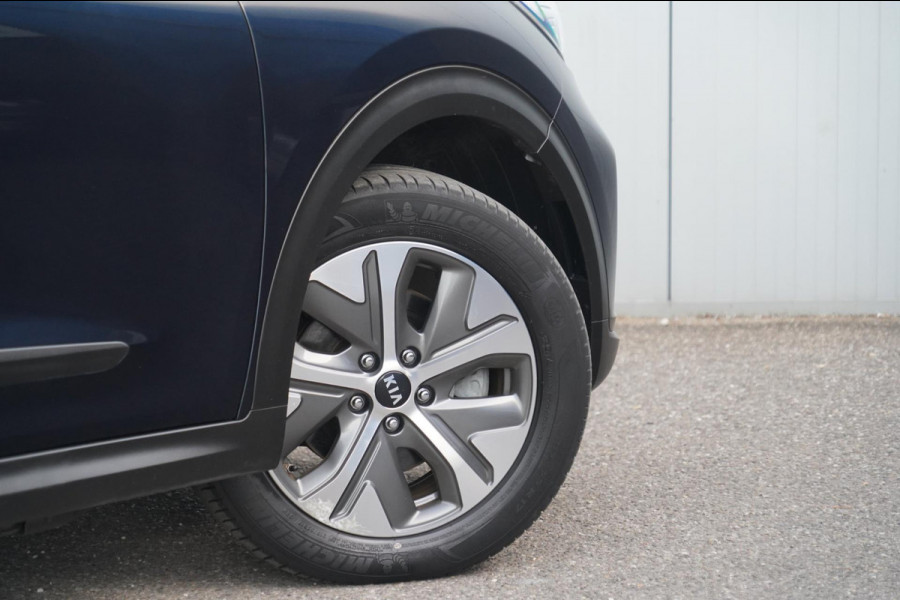 Kia e-Niro DynamicLine 64 kWh / Incl. BTW / Navigatie / Adaptieve Cruise Control / Climate Control