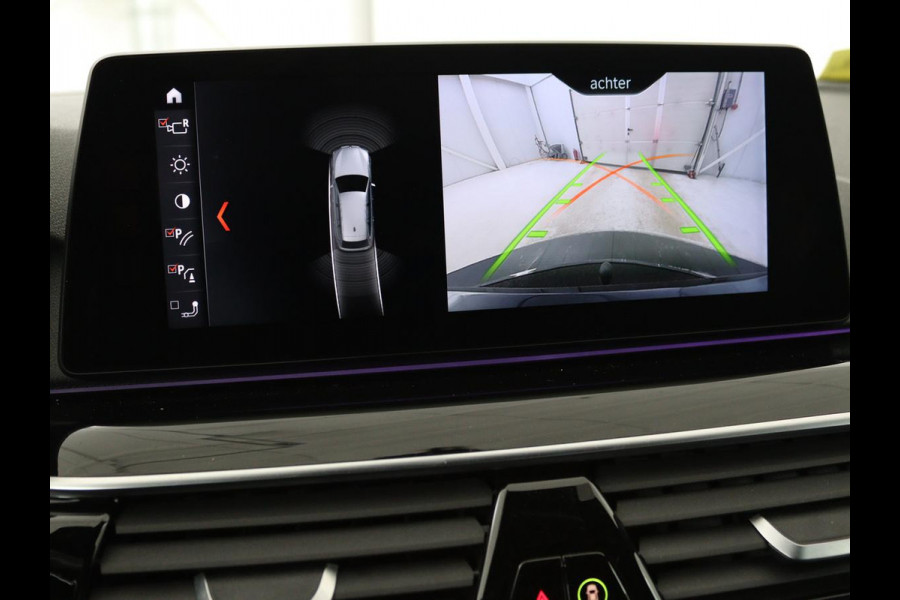 BMW 5 Serie Touring 540i xDrive High Executive | Head-Up Display | Sfeerverlichting | Trekhaak | achteruitrijcamera | Cruise Control | Navigatie | Stoelverwarming | LMV 18