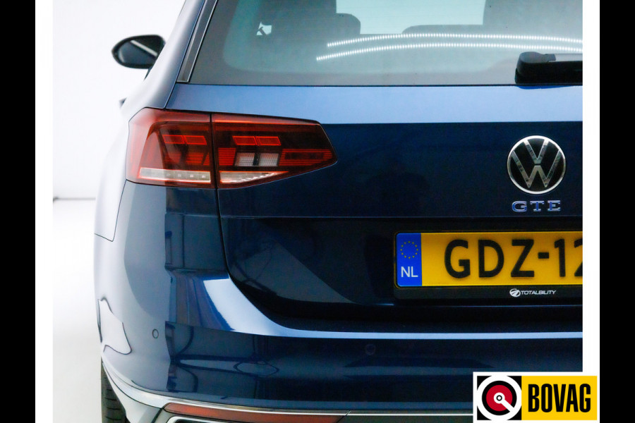 Volkswagen Passat Variant 1.4 TSI PHEV GTE Business | Stoelverwarming | Achterbankverwarming | Elec. klep Travel-assist, Camera, Navigatie, Digi dashbord, ACC