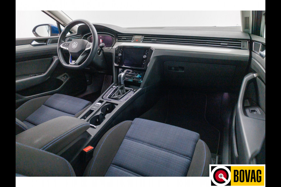 Volkswagen Passat Variant 1.4 TSI PHEV GTE Business | Stoelverwarming | Achterbankverwarming | Elec. klep Travel-assist, Camera, Navigatie, Digi dashbord, ACC