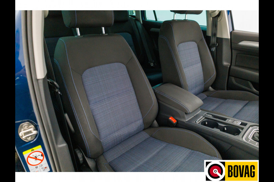 Volkswagen Passat Variant 1.4 TSI PHEV GTE Business | Stoelverwarming | Achterbankverwarming | Elec. klep Travel-assist, Camera, Navigatie, Digi dashbord, ACC