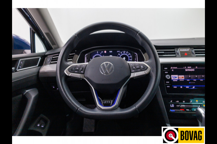 Volkswagen Passat Variant 1.4 TSI PHEV GTE Business | Stoelverwarming | Achterbankverwarming | Elec. klep Travel-assist, Camera, Navigatie, Digi dashbord, ACC