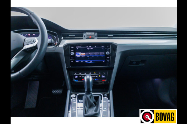 Volkswagen Passat Variant 1.4 TSI PHEV GTE Business | Stoelverwarming | Achterbankverwarming | Elec. klep Travel-assist, Camera, Navigatie, Digi dashbord, ACC