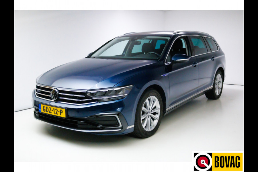 Volkswagen Passat Variant 1.4 TSI PHEV GTE Business | Stoelverwarming | Achterbankverwarming | Elec. klep Travel-assist, Camera, Navigatie, Digi dashbord, ACC