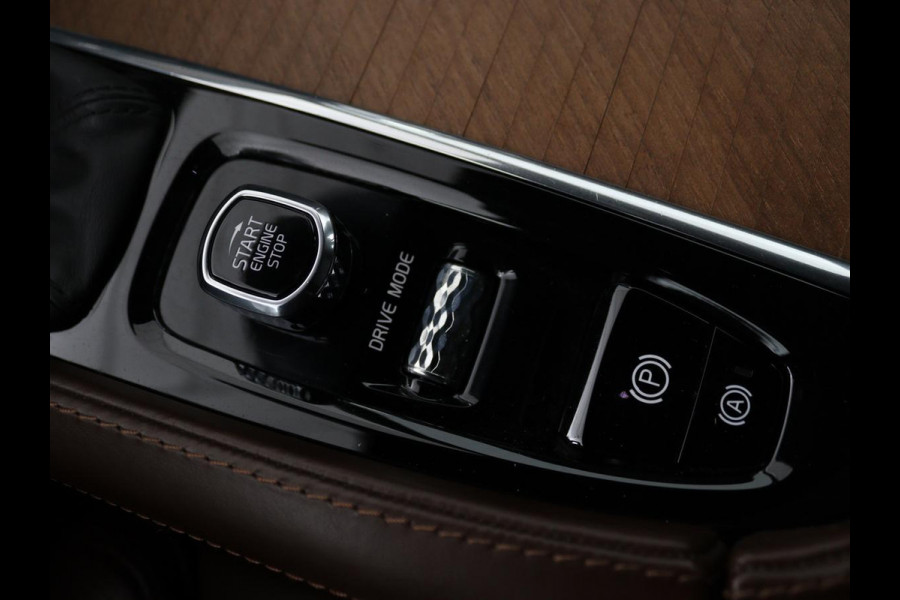 Volvo V90 2.0 T5 Inscription | Trekhaak | head-up display | Panoramadak | Luxe Leder | 360 Camera | Apple Carplay | Navigatie | Stoelverwarming voor en acher | LMV 20