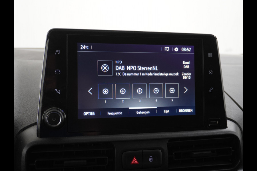Opel Combo 1.5D 102PK L1H1 Airco Apple Carplay Android Auto Navi Cruise Control DAB Pdc Armsteun Bluetooth Edition Betonplex Vloer Lat om Lat Betimmering Schuifdeur  Edition+ Pack 1e Eigenaar