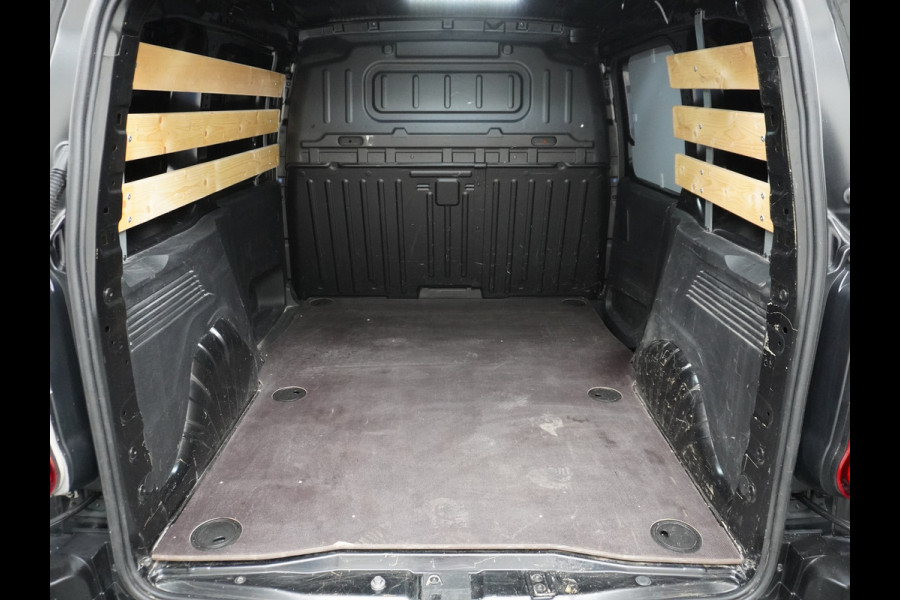 Opel Combo 1.5D 102PK L1H1 Airco Apple Carplay Android Auto Navi Cruise Control DAB Pdc Armsteun Bluetooth Edition Betonplex Vloer Lat om Lat Betimmering Schuifdeur  Edition+ Pack 1e Eigenaar