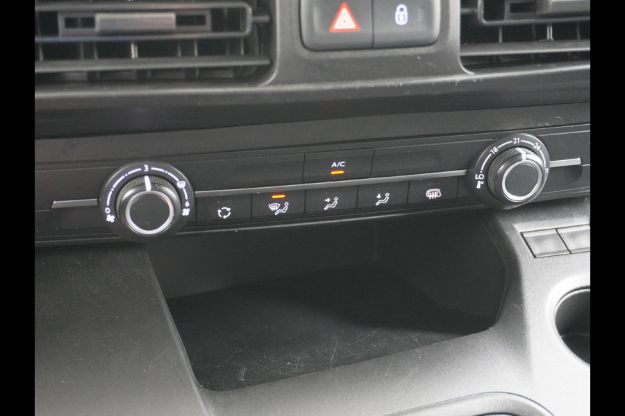 Opel Combo 1.5D 102PK L1H1 Airco Apple Carplay Android Auto Navi Cruise Control DAB Pdc Armsteun Bluetooth Edition Betonplex Vloer Lat om Lat Betimmering Schuifdeur  Edition+ Pack 1e Eigenaar