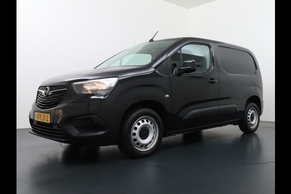 Opel Combo 1.5D 102PK L1H1 Airco Apple Carplay Android Auto Navi Cruise Control DAB Pdc Armsteun Bluetooth Edition Betonplex Vloer Lat om Lat Betimmering Schuifdeur  Edition+ Pack 1e Eigenaar