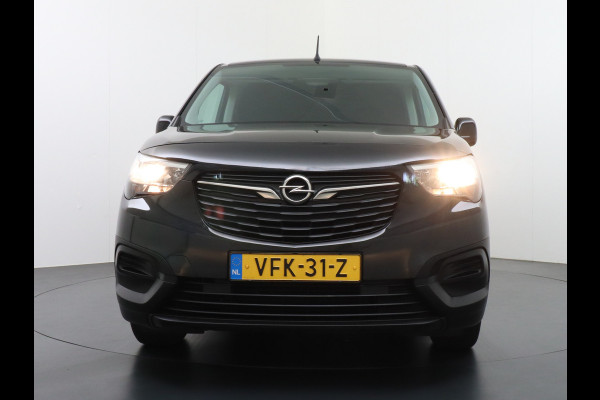 Opel Combo 1.5D 102PK L1H1 Airco Apple Carplay Android Auto Navi Cruise Control DAB Pdc Armsteun Bluetooth Edition Betonplex Vloer Lat om Lat Betimmering Schuifdeur  Edition+ Pack 1e Eigenaar
