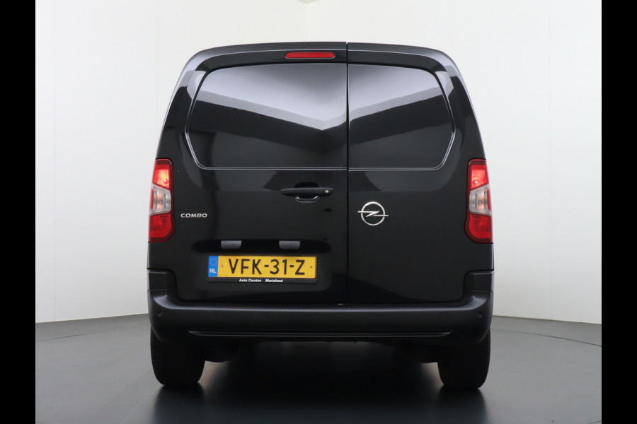 Opel Combo 1.5D 102PK L1H1 Airco Apple Carplay Android Auto Navi Cruise Control DAB Pdc Armsteun Bluetooth Edition Betonplex Vloer Lat om Lat Betimmering Schuifdeur  Edition+ Pack 1e Eigenaar
