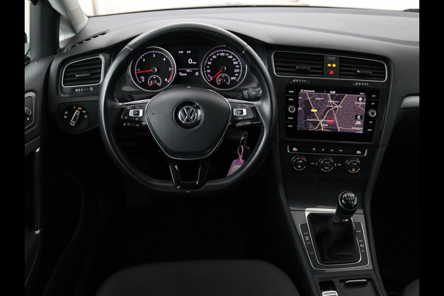 Volkswagen GOLF Variant 1.6 TDI Comfortline | Apple Carplay | Navigatie | Cruise Control Adaptief | Parkeersensor voor en achter | LED | LMV