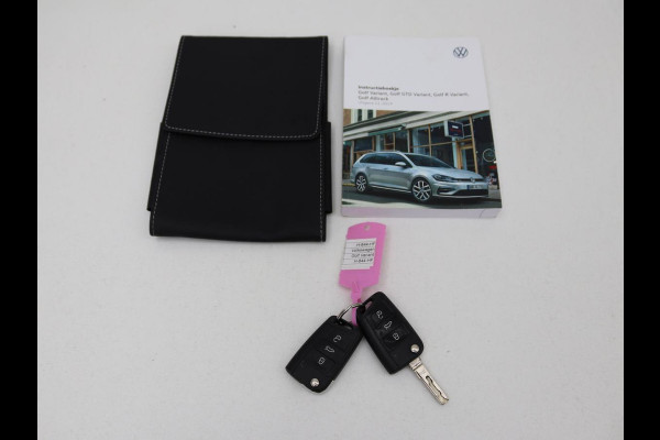 Volkswagen GOLF Variant 1.6 TDI Comfortline | Apple Carplay | Navigatie | Cruise Control Adaptief | Parkeersensor voor en achter | LED | LMV