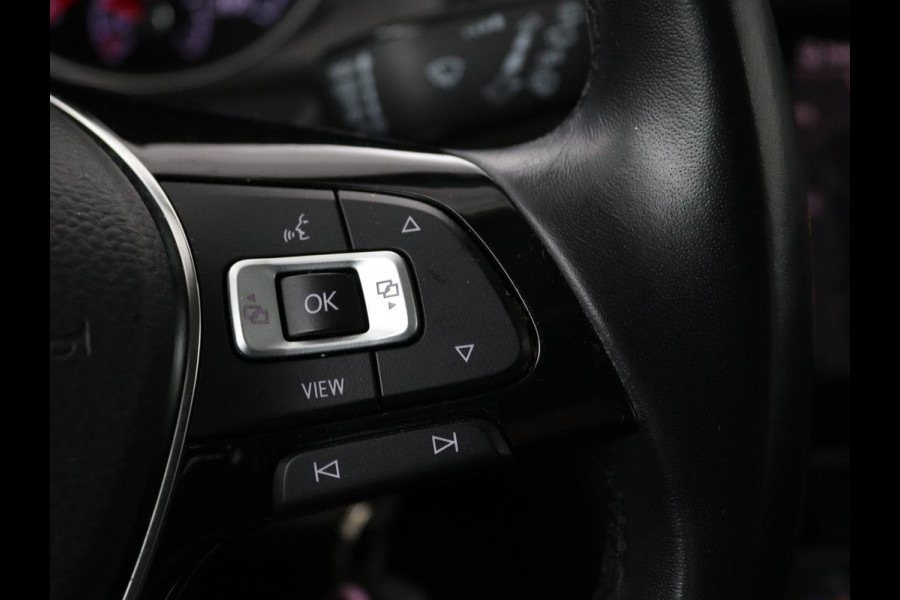 Volkswagen GOLF Variant 1.6 TDI Comfortline | Apple Carplay | Navigatie | Cruise Control Adaptief | Parkeersensor voor en achter | LED | LMV