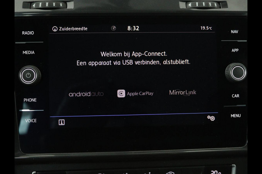 Volkswagen GOLF Variant 1.6 TDI Comfortline | Apple Carplay | Navigatie | Cruise Control Adaptief | Parkeersensor voor en achter | LED | LMV